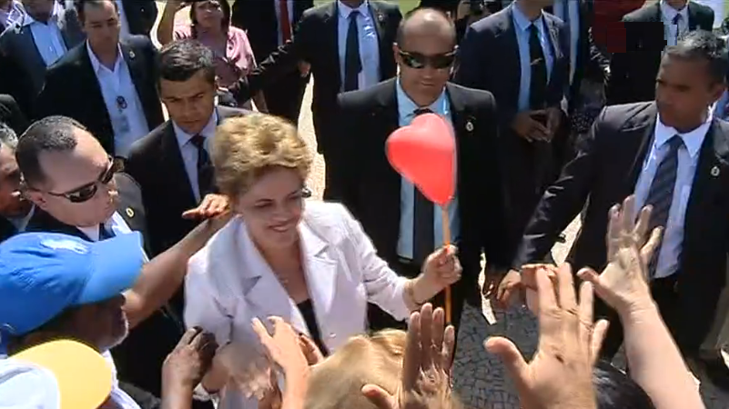 Dilma Rousseff suspensa