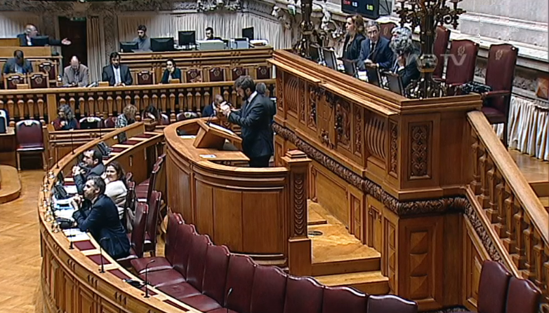 Debate na AR sobre política de Educação