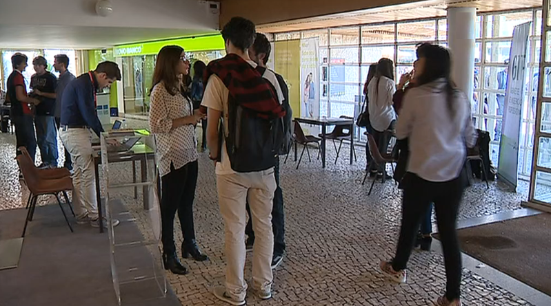 Combate ao desemprego na Maia