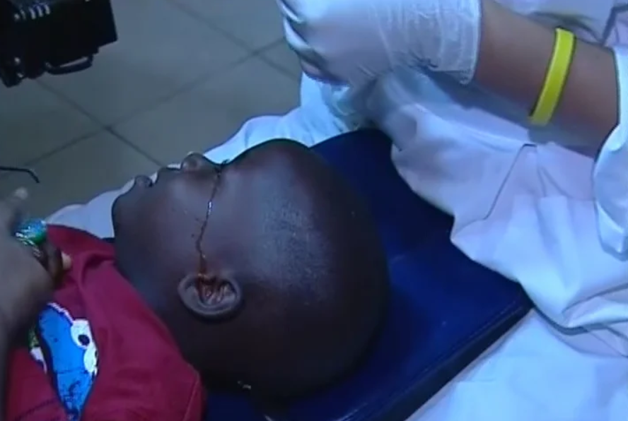 Dentistas na Guiné-Bissau do projeto “Mundo a Sorrir”