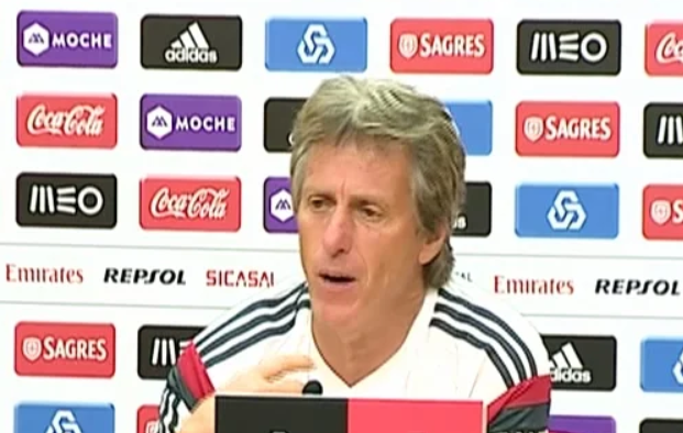 Conferência de imprensa de Jorge Jesus