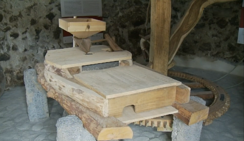 Restauro da atafona da Canada na Ilha do Corvo