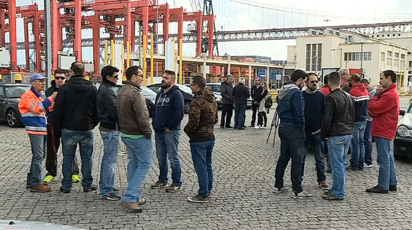 Despedimento coletivo no porto de Lisboa