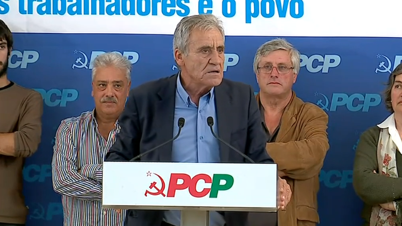 Jerónimo de Sousa critica políticas em Portugal