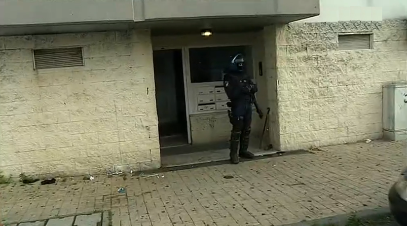 Busca policial no Casalinho da Ajuda