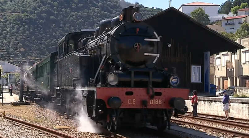 Comboio a vapor no Douro