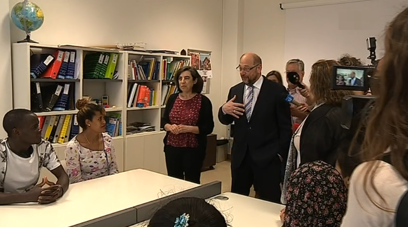 Martin Schulz visita refugiados na Bobadela