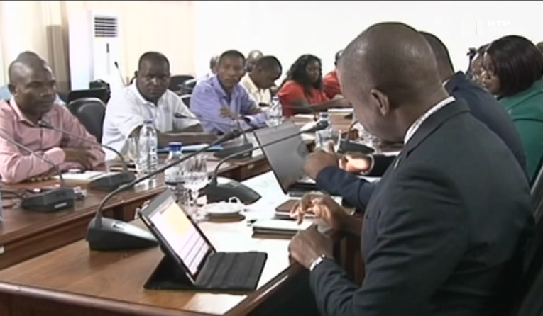 Conferência da Comissão parlamentar dos Assuntos Constitucionais em Moçambique