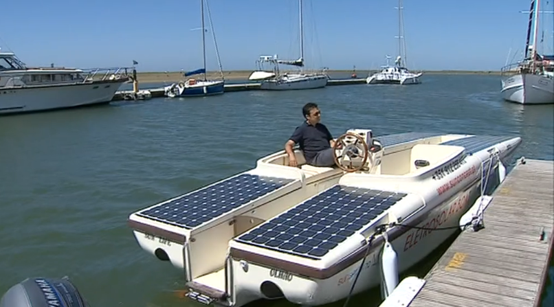 Barco solar em Olhão I