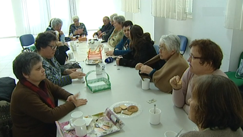 Idosos no Centro de Pilar Bretanha