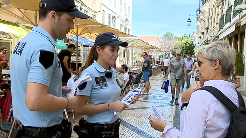 PSP em campanha de alerta aos turistas contra carteiristas