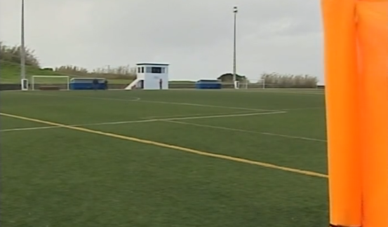 Investimento no campo de futebol da freguesia dos Cedros