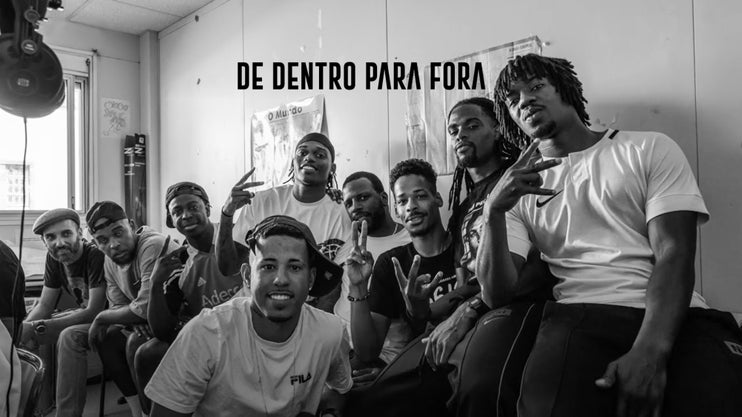 Play | De Dentro Para Fora