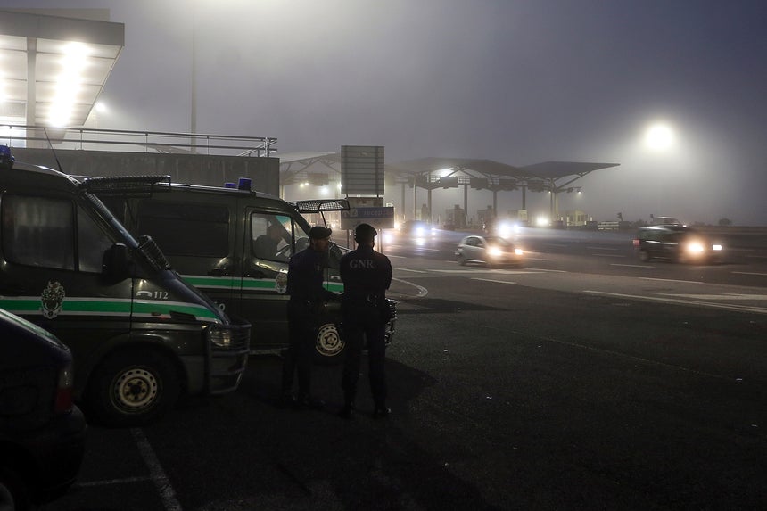 Praça das portagens da Ponte Vasco da Gama, no Montijo /Nuno Veiga - Lusa