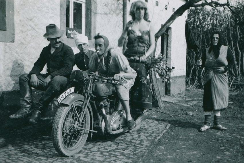Soldier Studies. Crossdressing in der Wehrmacht, da editora Hatje Cantz