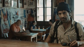 Imagem de “Cinzento e Negro” – Filme Antena 1