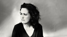 Imagem de “Há Fado No Cais” – Aldina Duarte