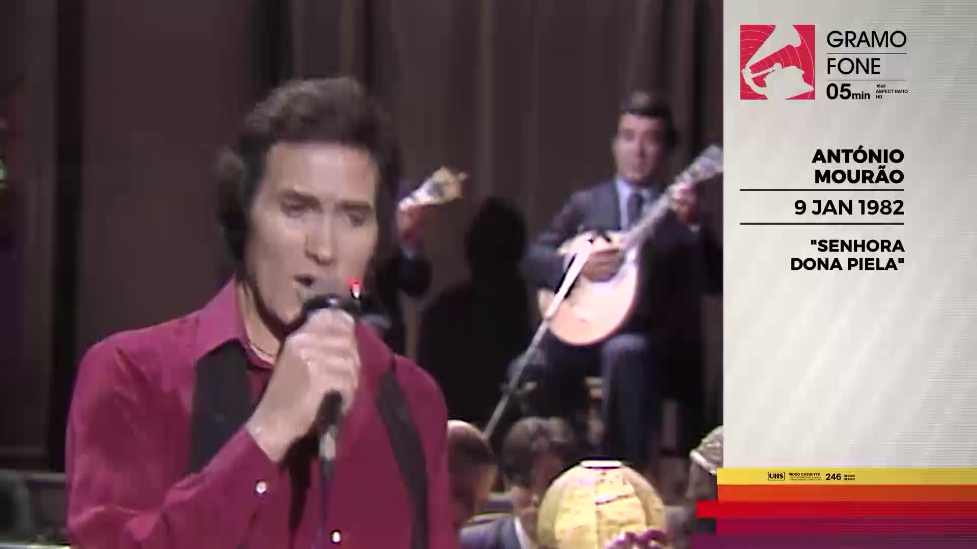 ANT�NIO MOUR�O, por Jo�o Carlos Callixto