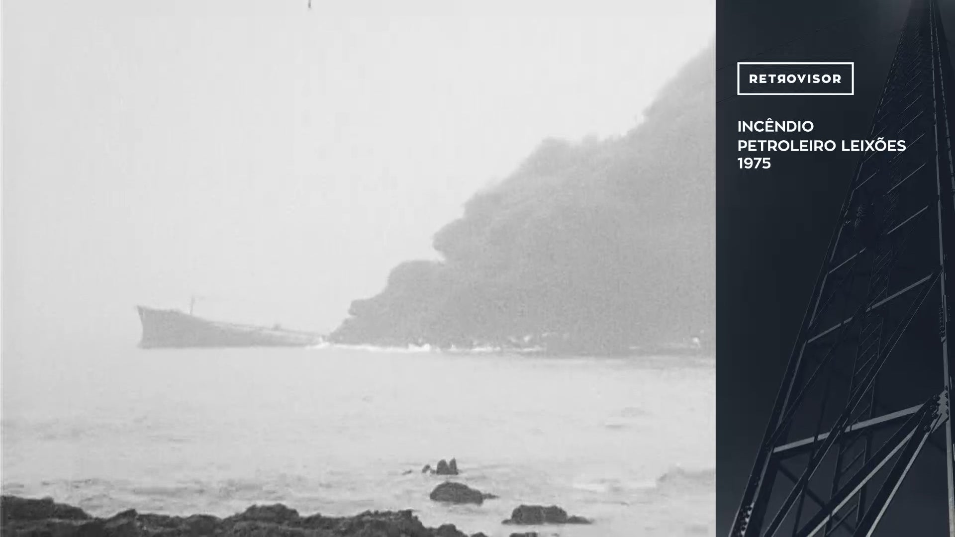 Inc�ndio Petroleiro Leix�es