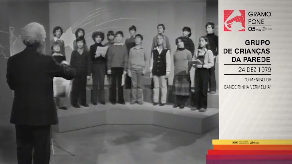 GRUPO DE CRIAN�AS DA PAREDE por Jo�o Carlos Callixto