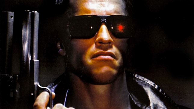 Arnold Schwarzenegger em pose de 