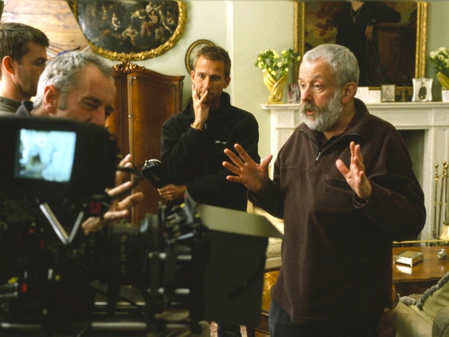 Mike Leigh durante a rodagem de 