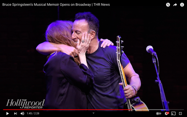 Patti Scialfa e Bruce Springsteen — um concerto que é também uma viagem familiar