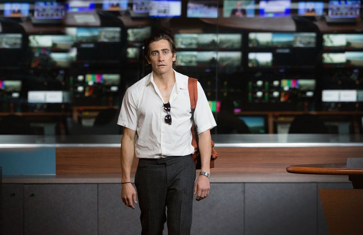 Jake Gyllenhaal no interior do mundo televisivo — retrato de uma paisagem desumanizada