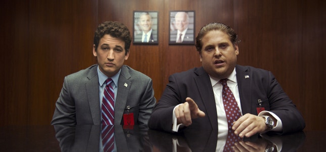 Miles Teller e Jonah Hill — um filme sobre os bastidores do negócio das armas