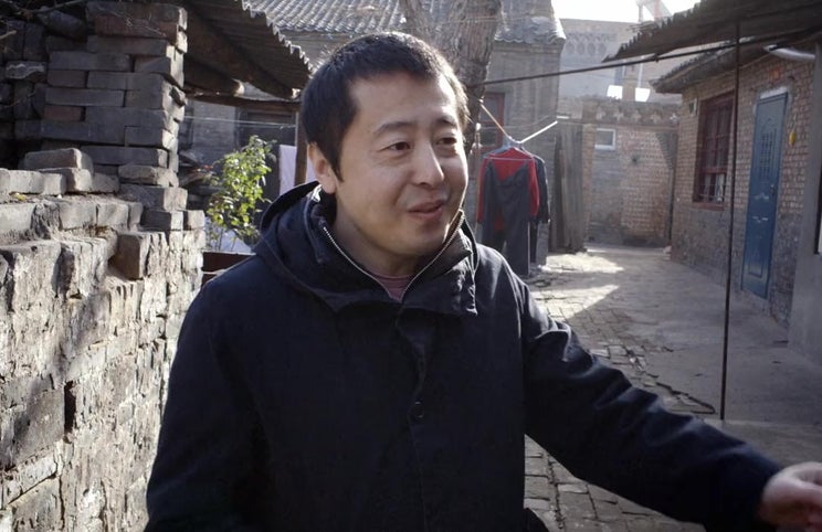 Jia Zhang-ke filmado por Walter Salles — pelas ruas de Fenyang