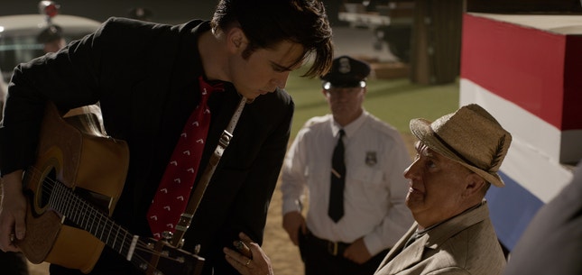 Imagem do filme: Elvis na passadeira vermelha