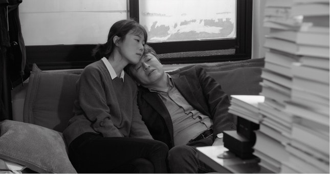 Um par coreano, filmado por Hong Sang-soo