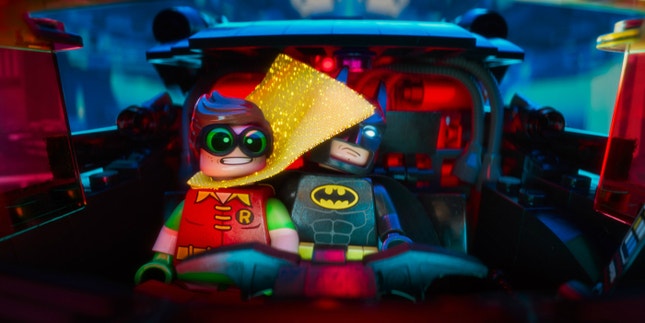 Fracasso de “Lego Batman” deixa “Cinquenta Sombras” na frente