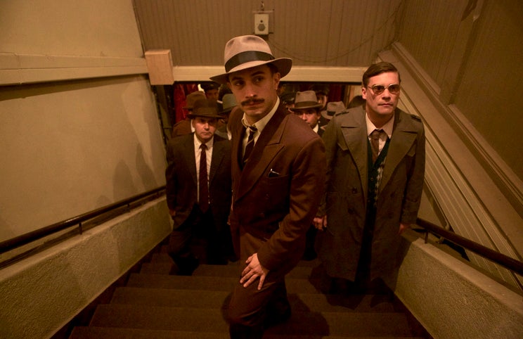 Gael García Bernal interpreta o polícia que vigia as actividades políticas de Pablo Neruda