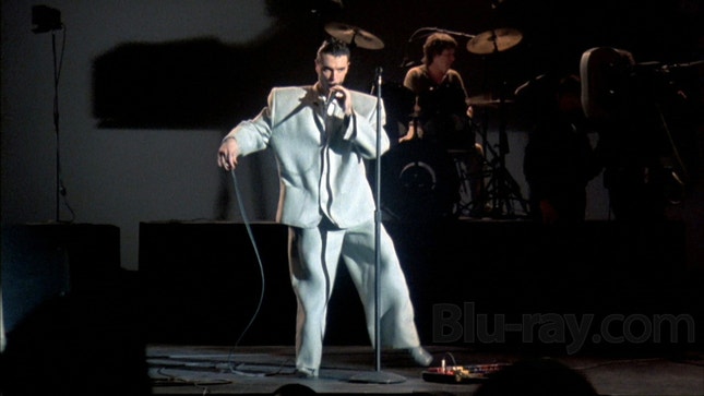 David Byrne no palco no Pantages Theater — foi há mais de trinta anos...