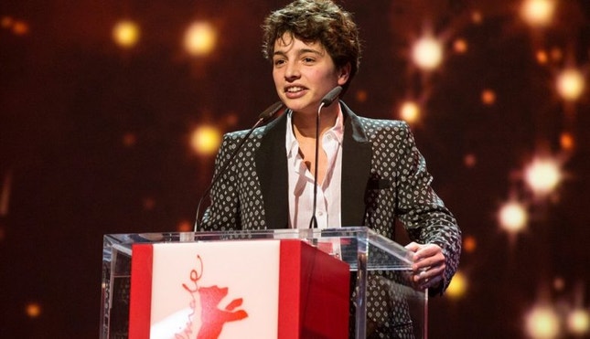 Leonor Teles premiada com o Urso de Ouro em Berlim.