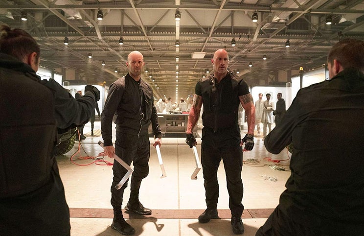 Jason Statham e Dwayne Johnson a tentar salvar o mundo... destruindo a cinefilia
