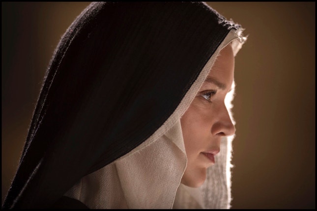 Virginie Efira em "Benedetta": uma freira não faz um Buñuel...