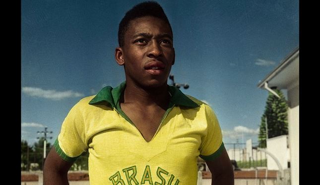 Documentário colige imagens e memórias de Pelé