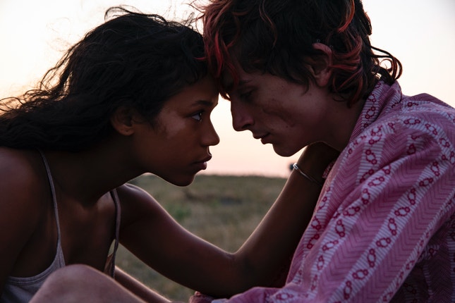 Timothée Chalamet e Taylor Russell em "Bones and All"