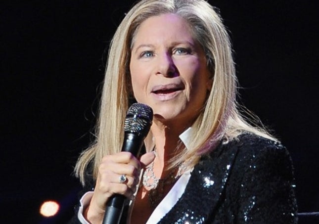 Barbra Streisand canta nos scares