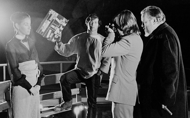 Orson Welles (à direita), durante a rodagem de 