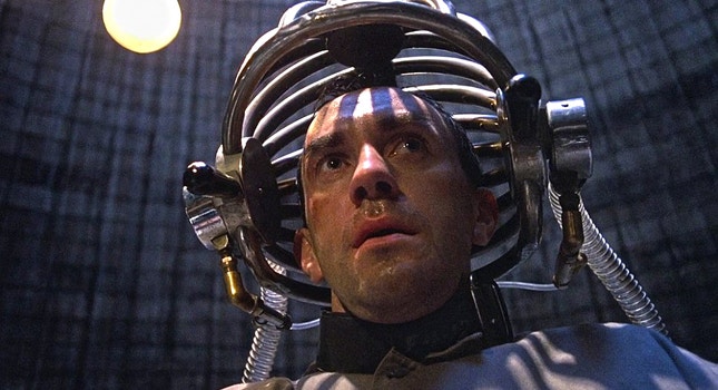 Jonathan Pryce no universo distópico de Terry Gilliam