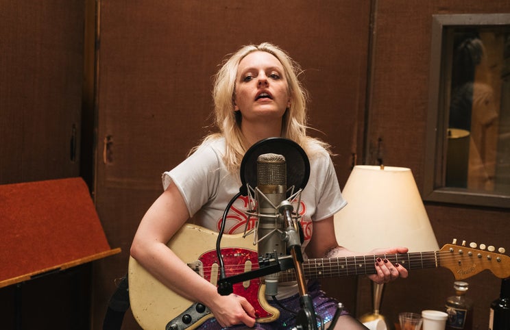 Elisabeth Moss na personagem de Becky Something — quem falou em Oscars?...