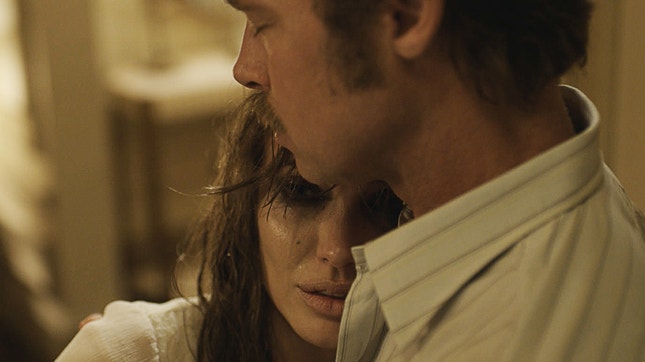 Angelina Jolie e Brad: o casal Pitt interpreta "By the Sea"