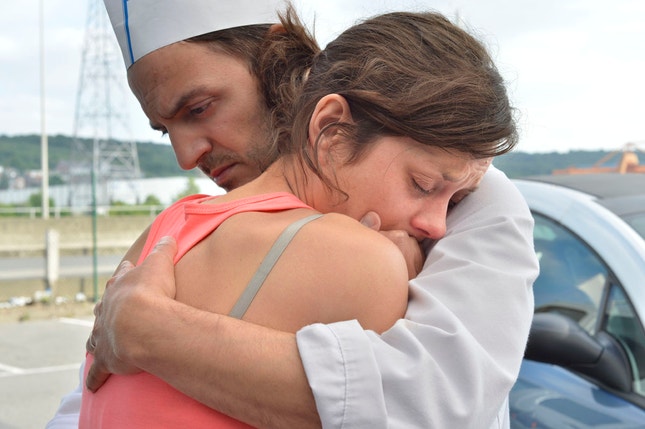 Fabrizio Rongione e Marion Cotillard: sob o olhar realista dos irmãos DARDENNE