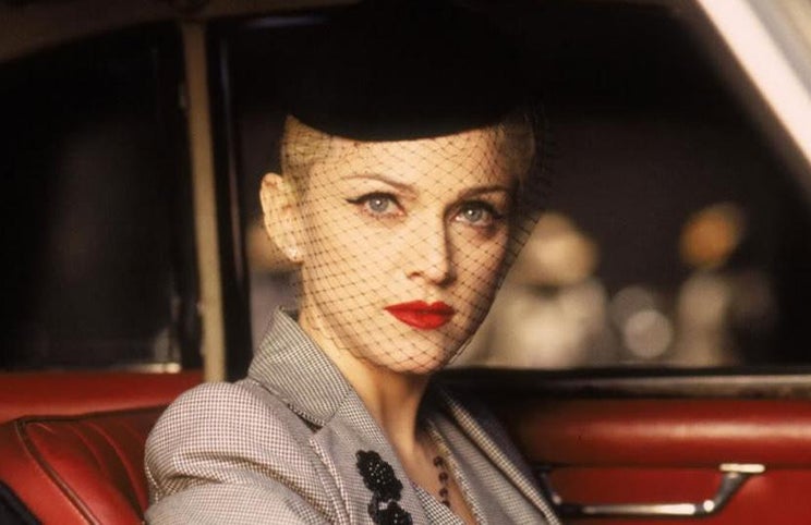 Madonna no papel de Evita Peron — da pop ao musical cinematográfico