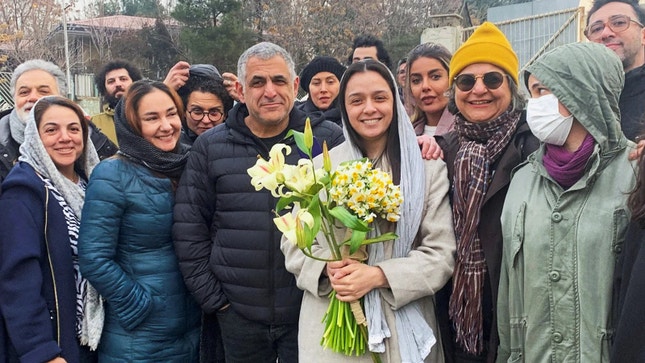 Imagem do filme: Taraneh Alidoosti libertada em Teerão