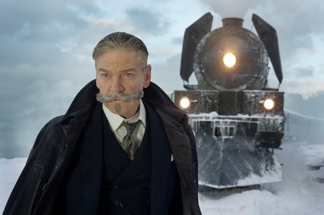 Kenneth Branagh em pose de Hercule Poirot: como (re)encenar Agatha Christie?