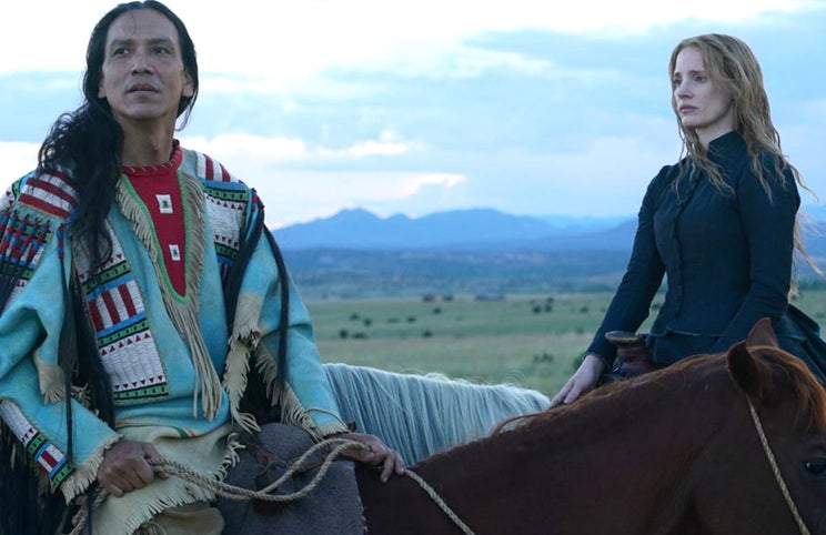 Michael Greyeyes e Jessica Chastain: memórias de finais do século XIX